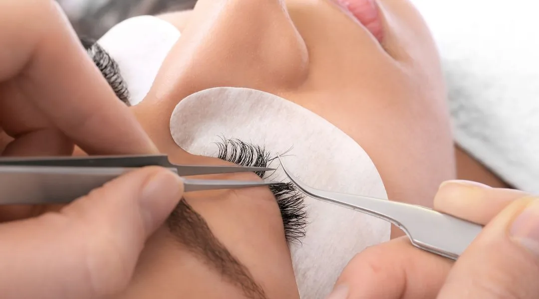 The Dos and Don’ts of Lash Extension Aftercare
