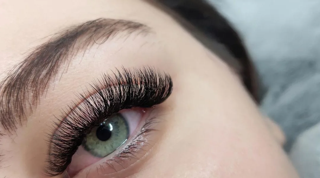 Lash Extension Maintenance 101: Tips for Prolonging the Life of Your Extensions